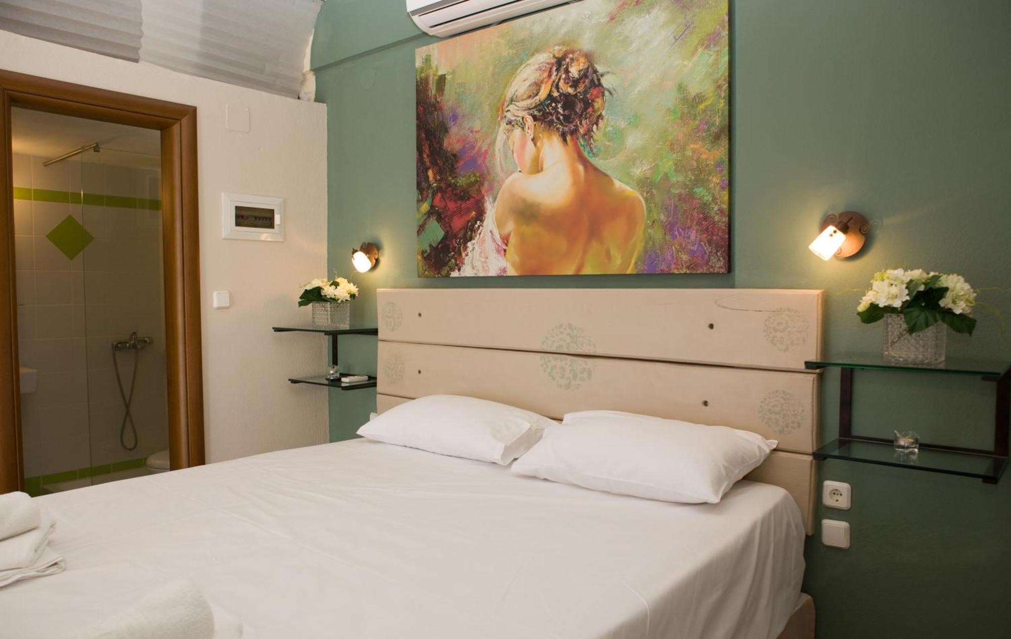 Axion Esti Apartments Skopelos Town Ruang foto