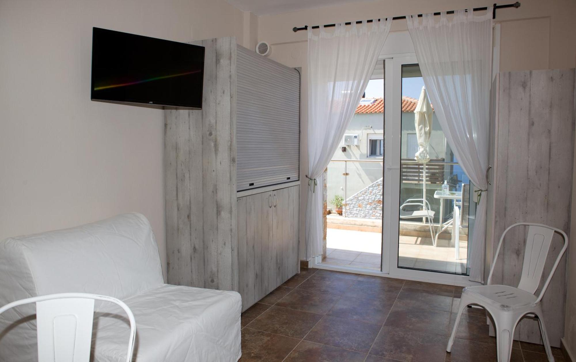 Axion Esti Apartments Skopelos Town Bagian luar foto