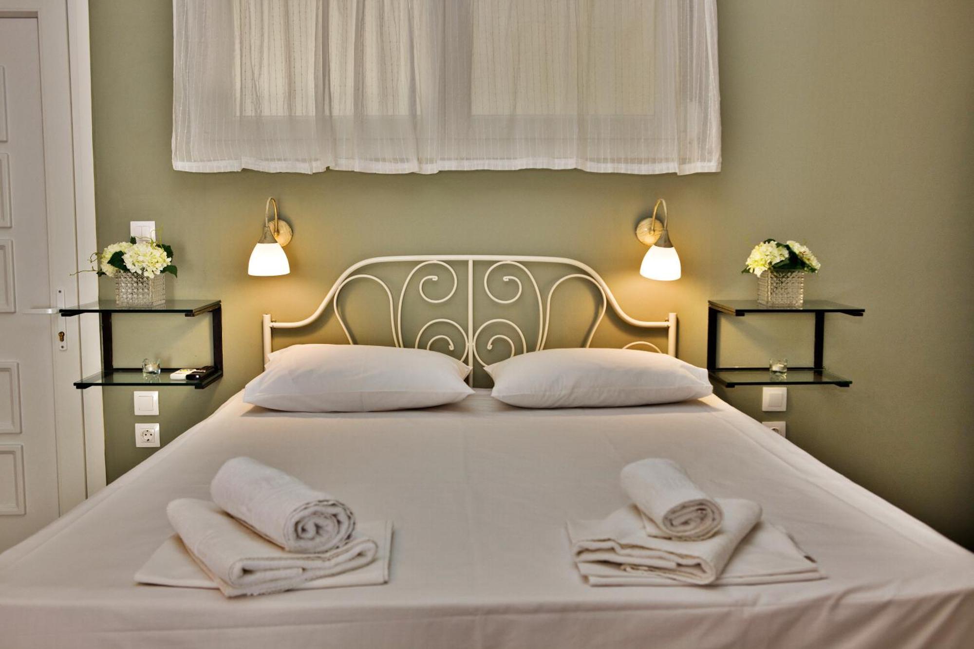 Axion Esti Apartments Skopelos Town Ruang foto